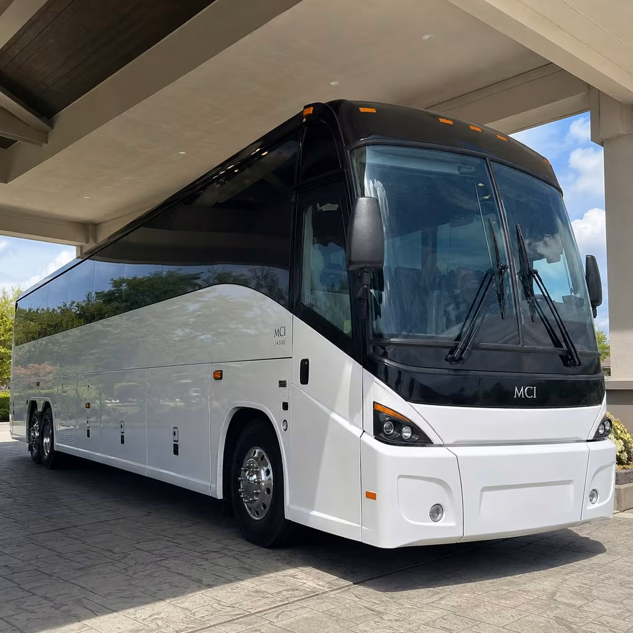 daily commuter shuttle services along virginia beach s busiest corridors